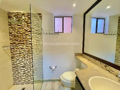 Apartamento de 3 alcobas en arriendo en Poblado Alto, Medellín, 245 m² · foto 17 de 20