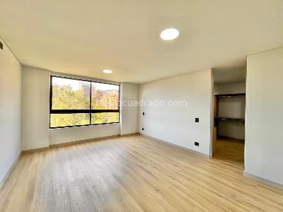 Apartamento de 3 alcobas en venta en El Tesoro, Medellín, 230 m² · foto 8 de 17