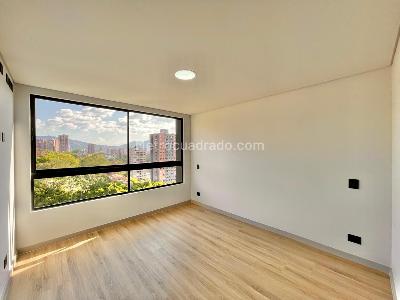 Apartamento de 3 alcobas en venta en El Tesoro, Medellín, 230 m² · foto 12 de 17