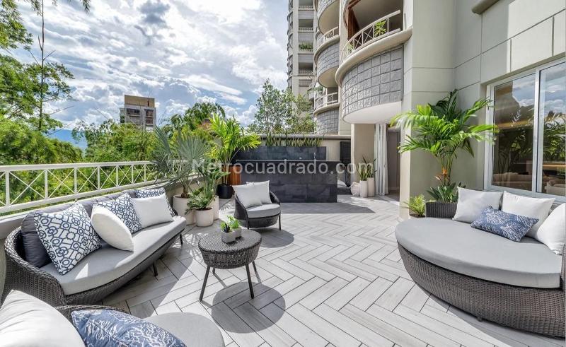 Exclusive 3BR Apartment in El Poblado Alto - 5