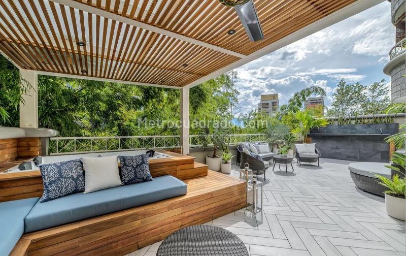 Apartamento Exclusivo de 3 Alcobas en El Poblado Alto