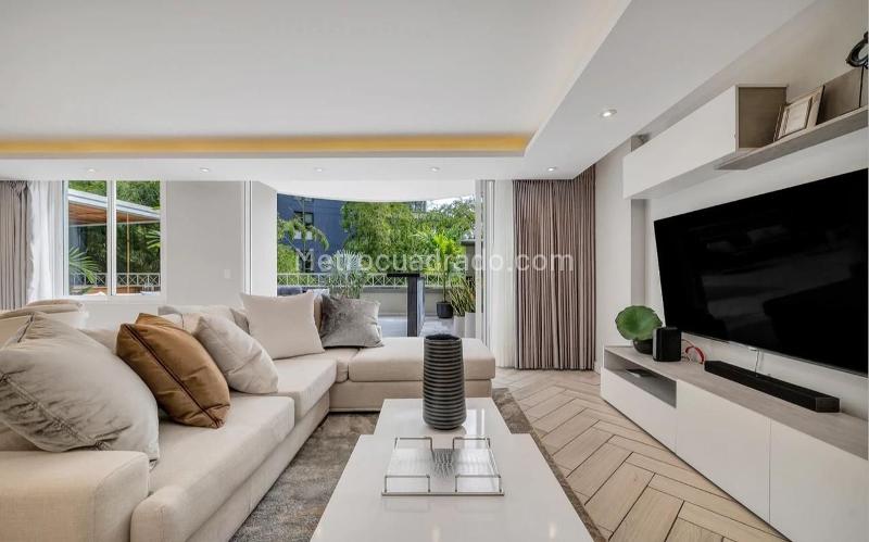 Exclusive 3BR Apartment in El Poblado Alto - 7