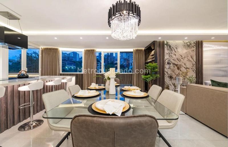 Luxury 3BR Apartment in El Poblado Alto - 4