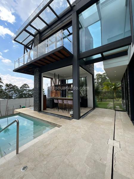 Exclusive 5BR House with Private Pool in La Calera - 3