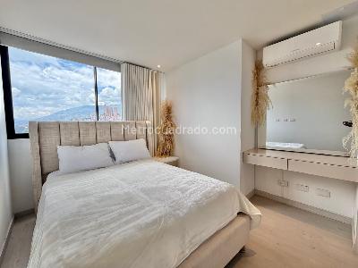 Apartamento de 3 alcobas en arriendo en El Poblado, Medellín, 167 m² · foto 17 de 18