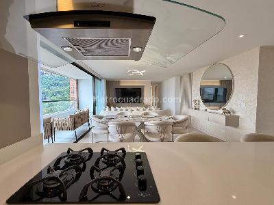 Apartamento de 3 alcobas en arriendo en El Poblado, Medellín, 167 m² · foto 9 de 18