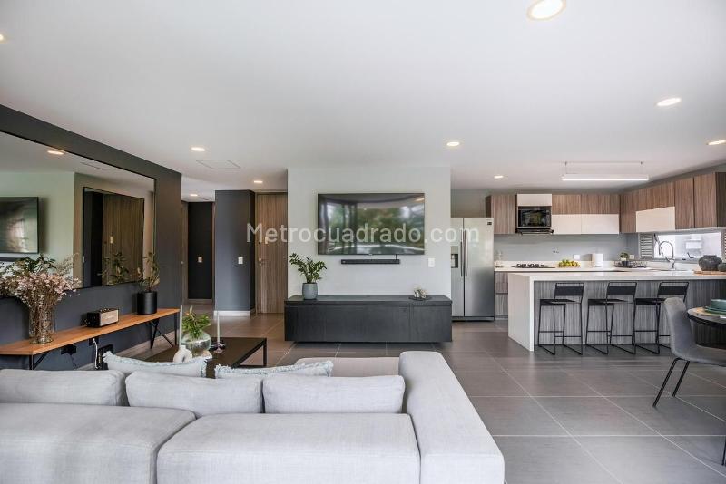 Luxury 3BR Apartment in Castropol El Poblado - 3