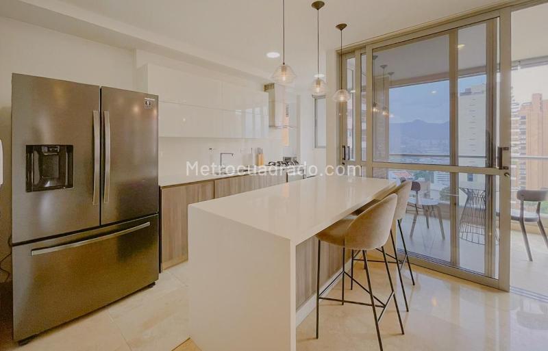 Luxury 3BR Apartment in Exclusive Medellín Area - 7
