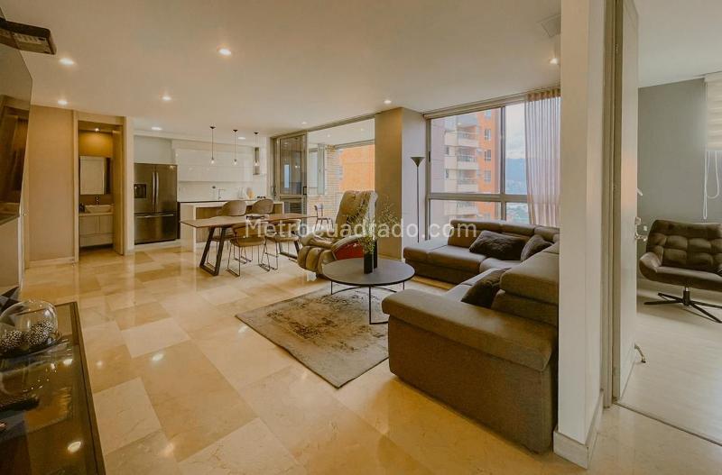 Luxury 3BR Apartment in Exclusive Medellín Area - 4