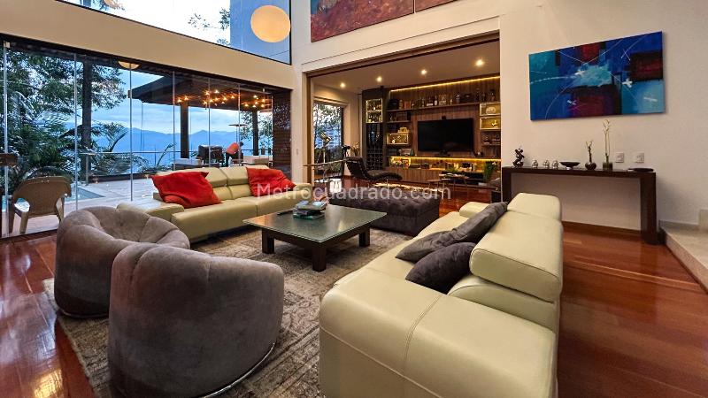 Modern 4BR Country House Near City in Altos del Poblado - 4