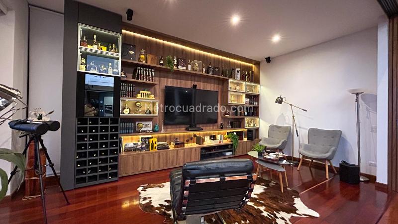 Modern 4BR Country House Near City in Altos del Poblado - 5