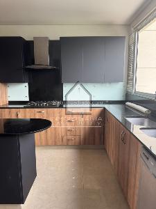 Apartamento de 3 alcobas en arriendo en El Poblado, Medellín, 272 m² · foto 18 de 20