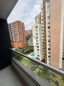 Apartamento en venta en Loma Del Esmeraldal, Envigado · foto 2 de 13