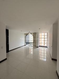Apartamento en venta en Loma Del Esmeraldal, Envigado · foto 4 de 13