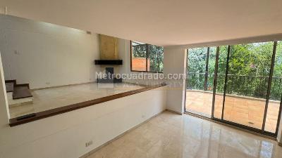 Casa en arriendo en El Poblado, Medellín · foto 4 de 20