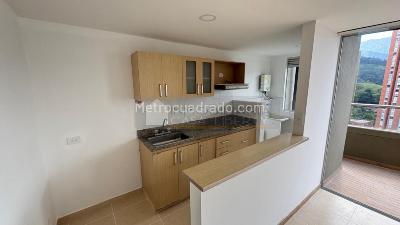 Apartamento en venta en Vereda La Doctora, Sabaneta · foto 4 de 18