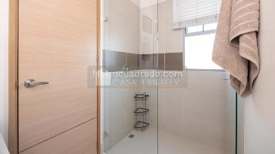 Apartamento de 4 alcobas en venta en Loma De Los Parra, Medellín, 157 m² · foto 17 de 20