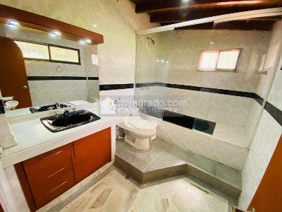 Casa de 4 alcobas en venta en Bellavista, Cúcuta, 256 m² · foto 18 de 20