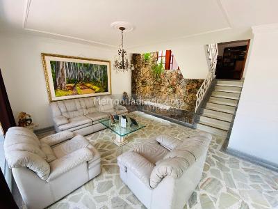 Casa de 4 alcobas en venta en Bellavista, Cúcuta, 256 m² · foto 9 de 20