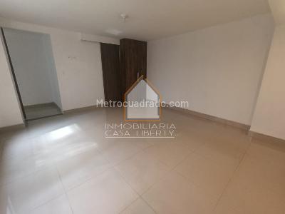 Apartamento de 3 alcobas en arriendo en La Candelaria, Medellín, 280 m² · foto 16 de 18