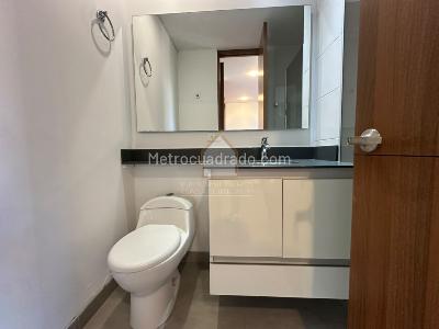 Apartamento en arriendo en El Tesoro, Medellín · foto 12 de 20