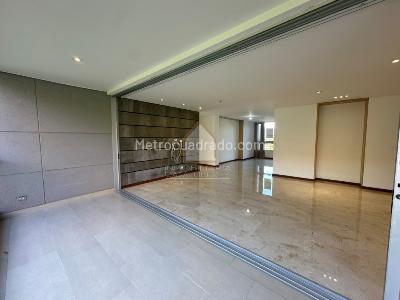 Apartamento en arriendo en El Tesoro, Medellín · foto 2 de 20