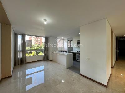 Apartamento en arriendo en El Tesoro, Medellín · foto 3 de 20