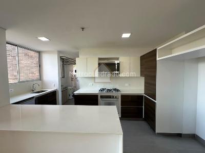 Apartamento en arriendo en El Tesoro, Medellín · foto 8 de 20