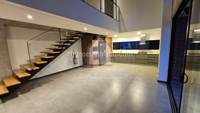 3BR Apartment in El Poblado (180 m²) - 2