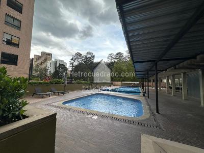 Apartaestudio en venta en El Poblado, Medellín, 64 m² · foto 16 de 20