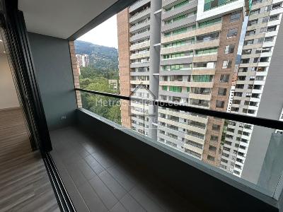 Apartaestudio en venta en El Poblado, Medellín, 64 m² · foto 6 de 20