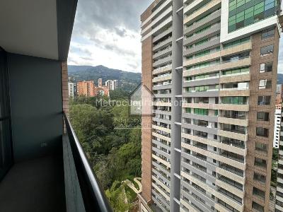 Apartaestudio en venta en El Poblado, Medellín, 64 m² · foto 7 de 20
