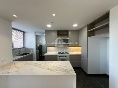 Apartamento en venta en El Tesoro, Medellín · foto 8 de 20