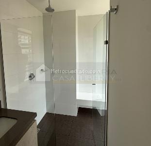 Apartamento de 2 alcobas en venta en El Poblado, Medellín, 108 m² · foto 12 de 20