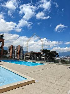 Apartamento en arriendo en Castropol, Medellín · foto 14 de 17