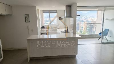 Apartamento en arriendo en Castropol, Medellín · foto 3 de 17