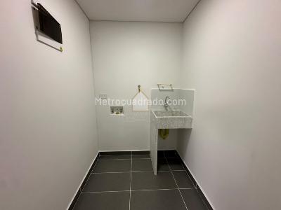 Apartamento de 3 alcobas en venta en Las Palmas, Medellín, 70 m² · foto 5 de 12