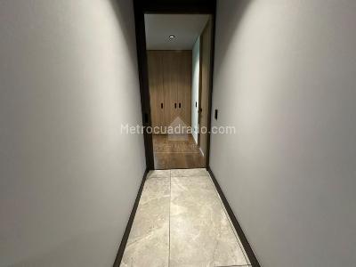 Apartamento de 3 alcobas en venta en Loma Del Esmeraldal, Envigado, 361 m² · foto 13 de 20