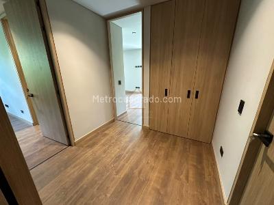 Apartamento de 3 alcobas en venta en Loma Del Esmeraldal, Envigado, 361 m² · foto 14 de 20