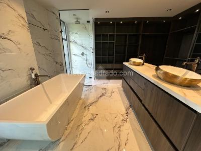 Apartamento de 3 alcobas en venta en Loma Del Esmeraldal, Envigado, 361 m² · foto 18 de 20