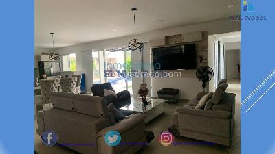 Casa de 5 alcobas en venta en Bella Suiza, Villavicencio, 1000 m² · foto 3 de 13