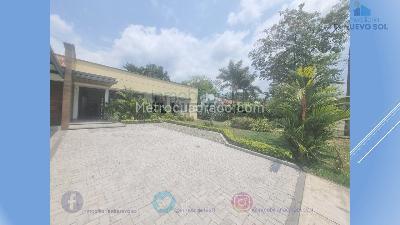Casa de 5 alcobas en venta en Reserva La Castellana, Villavicencio, 190 m² · foto 18 de 18