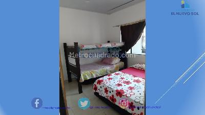 Casa de 3 alcobas en venta en Montecarlo, Villavicencio, 98 m² · foto 2 de 13