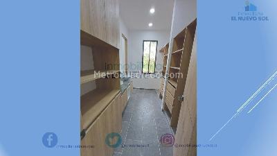 Casa de 3 alcobas en venta en Villavicencio, 752 m² · foto 5 de 19