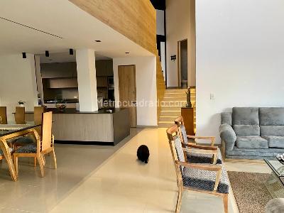 Casa en venta en El Tigre, Pereira · foto 2 de 15