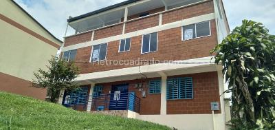 Casa de 5 alcobas en venta en Jardin I, Pereira, 100 m² · foto 2 de 15