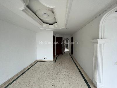 Apartamento en venta en Centro, Pereira · foto 3 de 11