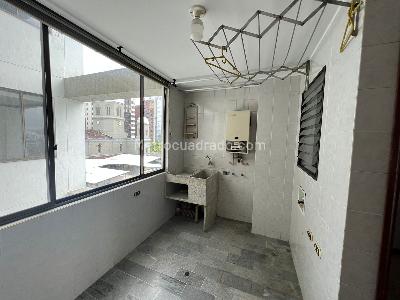 Apartamento en venta en Centro, Pereira · foto 4 de 11