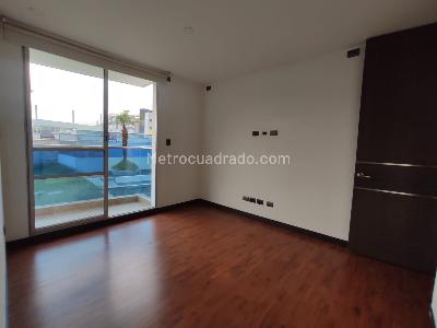 Apartamento en venta en Pinares, Pereira · foto 6 de 14