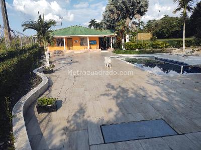 Casa en venta en Cerritos Via Cartago, Pereira · foto 3 de 10